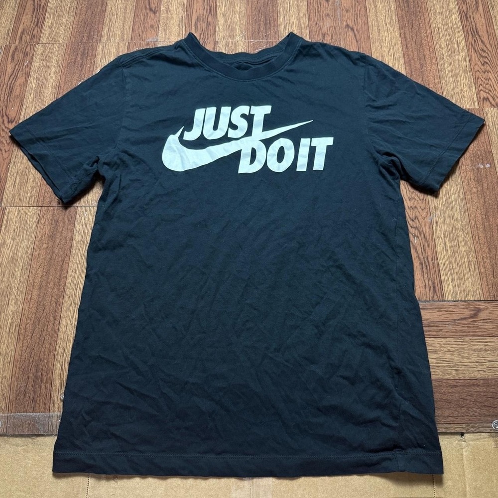 Nike Black Just Do it Retro Tech Sportswear Shirt Small